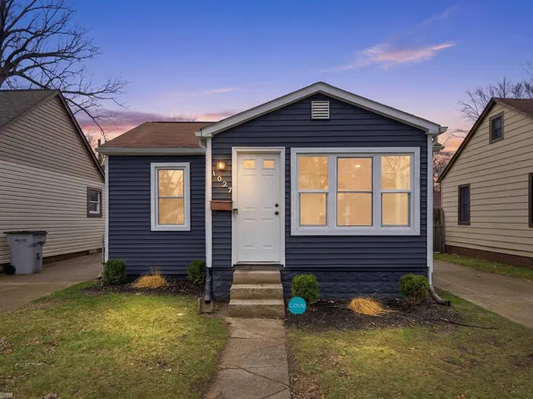 1027 E Milton Ave, Hazel Park, MI 48030