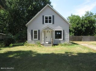 4172 Cleveland Ave, Stevensville, MI 49127