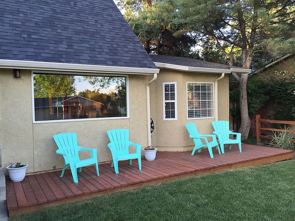 2nd image of 264 E Amanita St