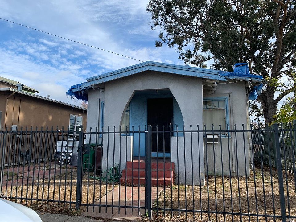 1st image of 2524 76th Ave