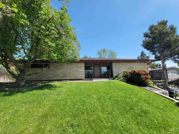 3100 N Ridgeway Dr, Boise, ID 83702