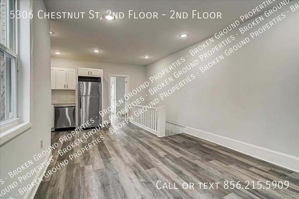 5306 Chestnut, 2nd Floor — Photo 3