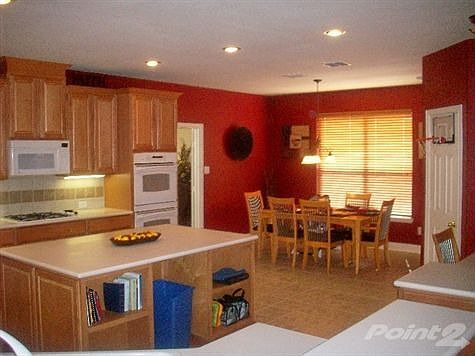 Corian Counters, Microwave and Double Oven