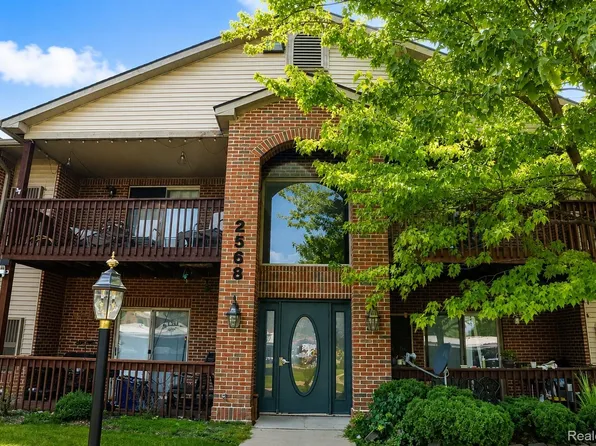 2568 Eagles Cir Unit 2, Ypsilanti, MI 48197