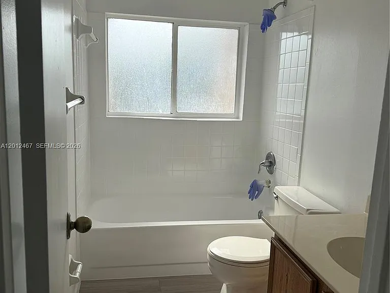 10916 Royal Palm Blvd #10916 — Photo 11