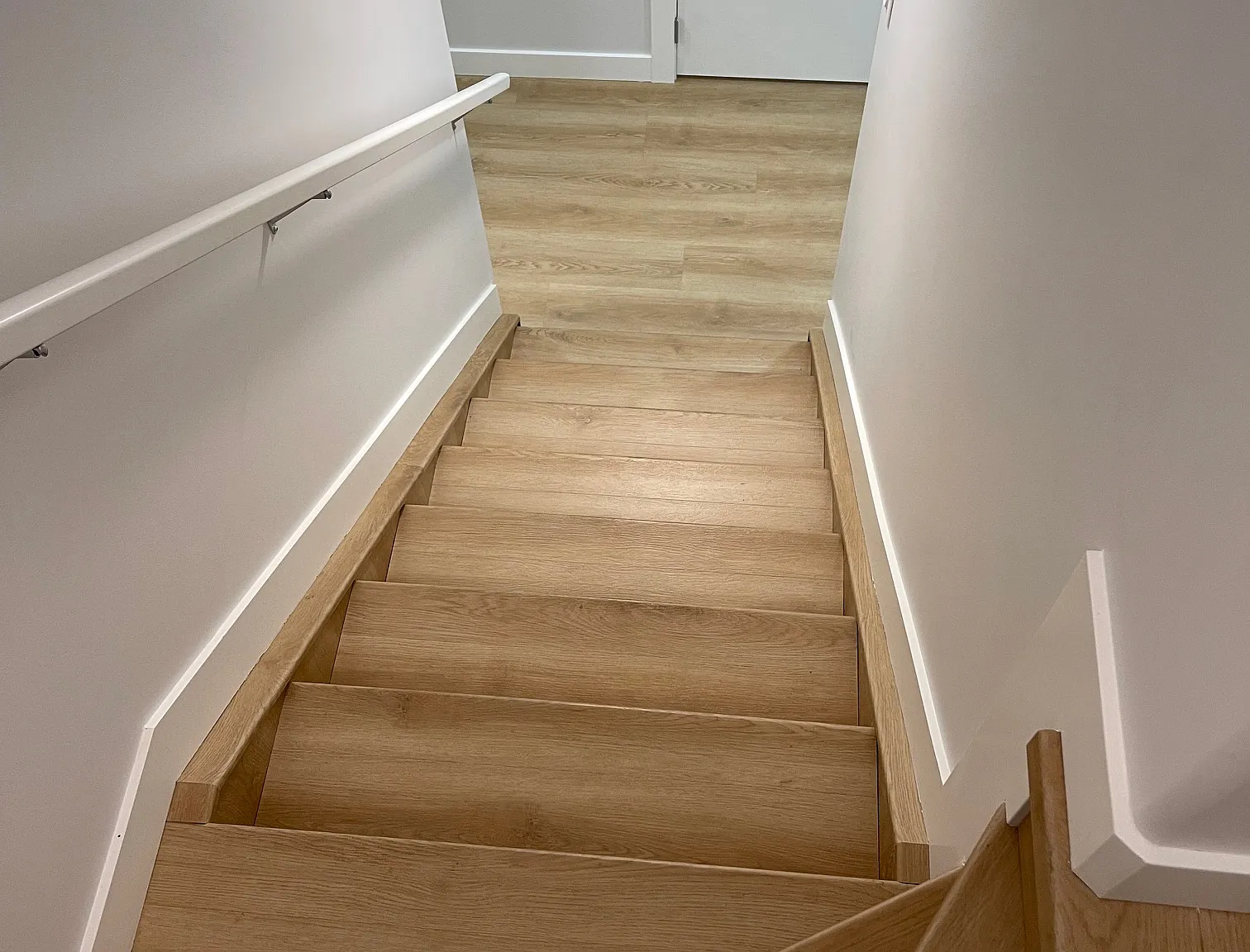 New condition BSMT Suite in Glenridding Ravine — Photo 2