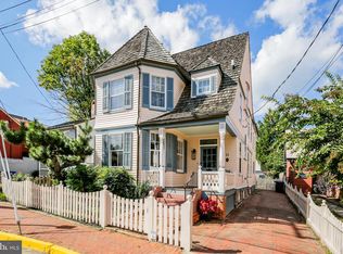 11 Wirt St SW, Leesburg, VA 20175