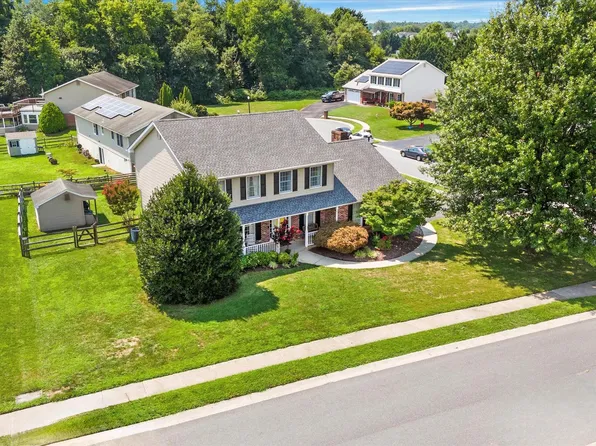 35 Monticello Dr, Bear, DE 19701