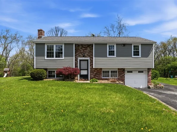 108 Whitney Dr, Cranberry Township, PA 16066