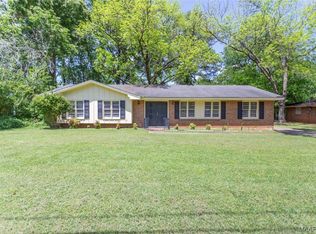 3741 Royal Crest Dr, Montgomery, AL 36109