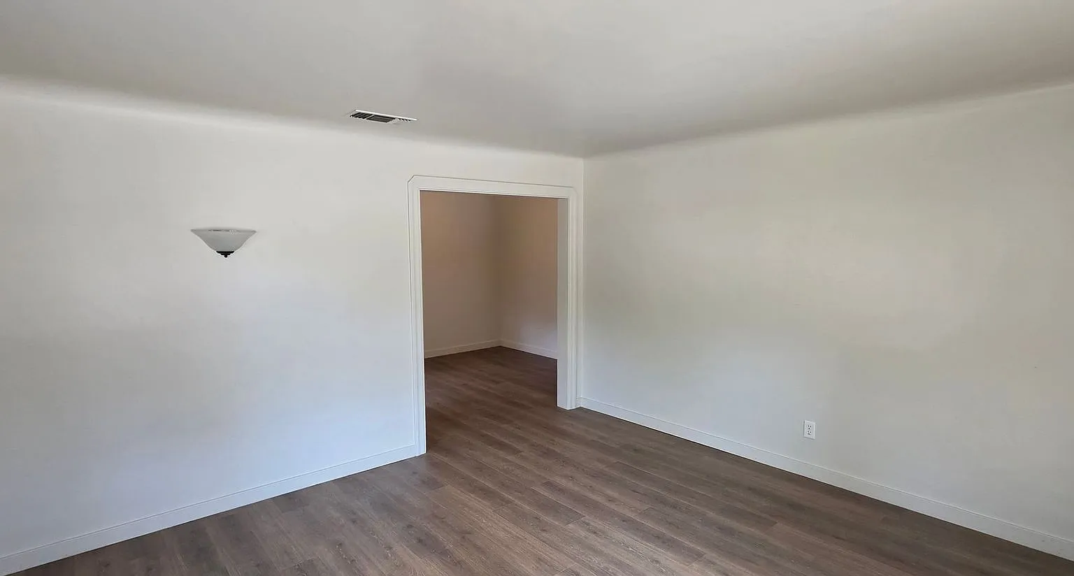 2436 North St — Photo 3