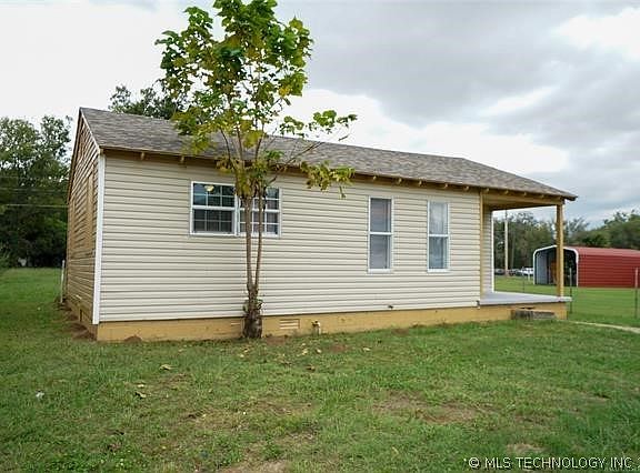 2nd image of 1410 Martin Luther King Dr