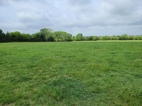 151st, Winfield, KS 67156