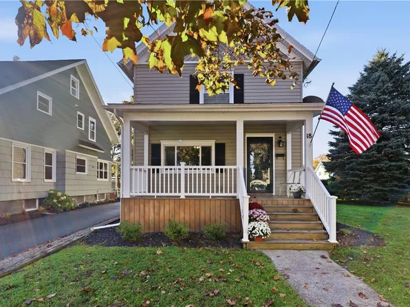 18 Lincoln Ave, Le Roy, NY 14482