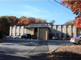 15 Bassett St, Providence, RI 02904