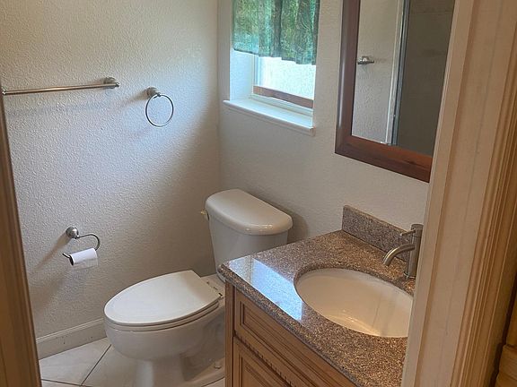 5th image of 11900 Saragossa Ln