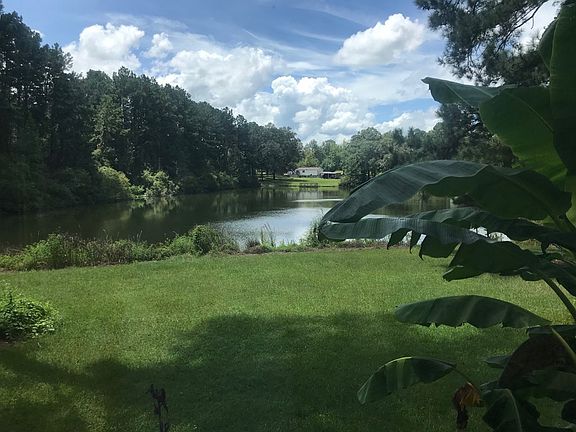4th image of 330 Pine Hill Lakes Dr