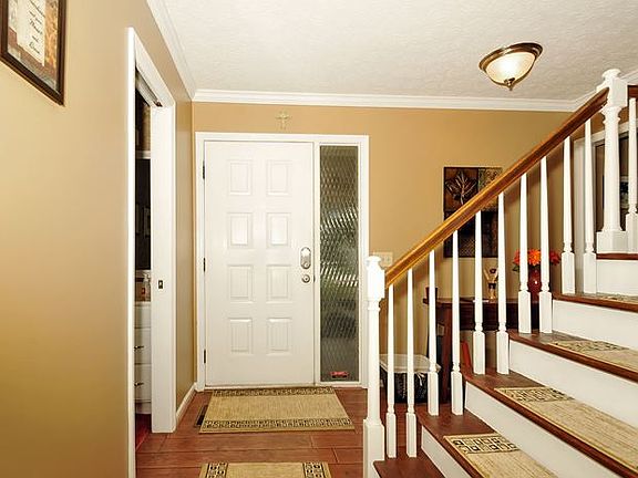 4th image of 1056 Melinda Dr