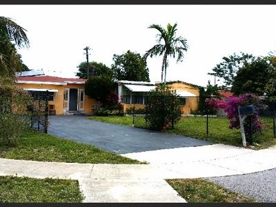 3221 Glendale Blvd, Fort Lauderdale, FL, 33312