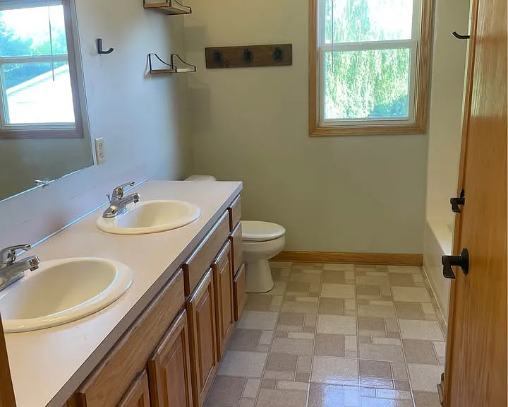 6330 Alger St — Photo 12