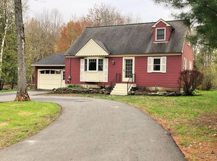 26 Oak Hill Dr, Oakland, ME 04963