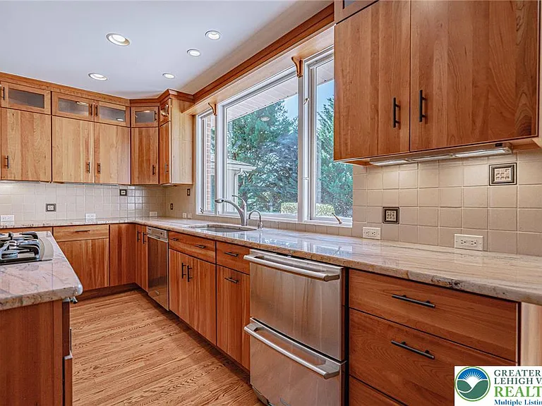 3608 S Highland St — Photo 30
