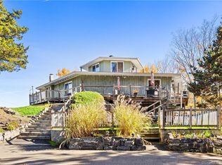 15 Hickory Hill Ln, Branford, CT 06405