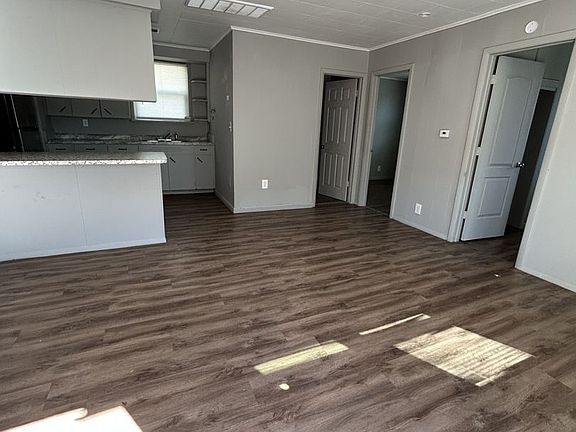 4th image of 304 E Park St APT C