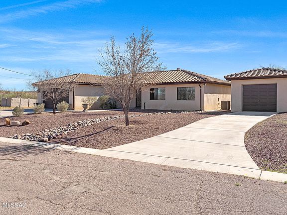 2nd image of 379 Paseo Picamaderos