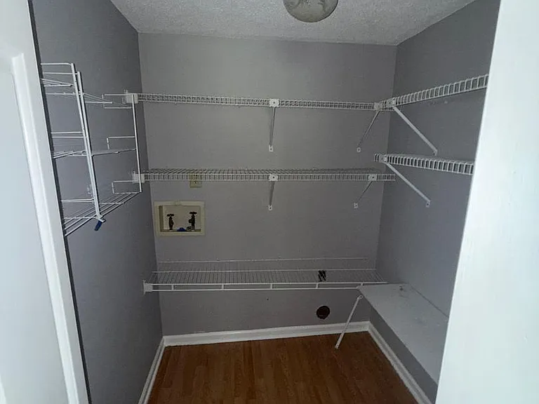 4704 Lawndale Dr #B — Photo 7