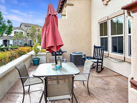 2nd image of 40274 Rosewell Ct