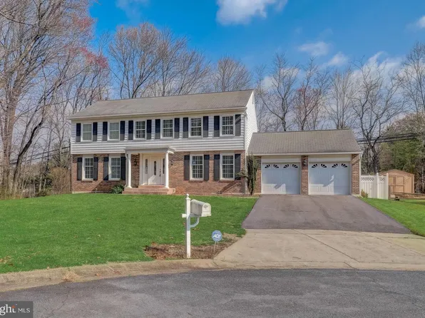 7633 Tarpley Dr, Rockville, MD 20855