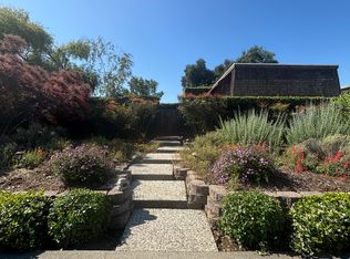 301 Greenwood Dr, Woodland, CA 95695