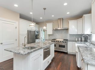 116 Lake Dr, Mountain Lakes, NJ 07046