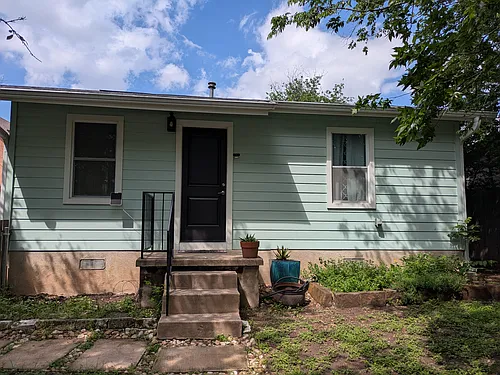 4708 Santa Anna St Photo 1