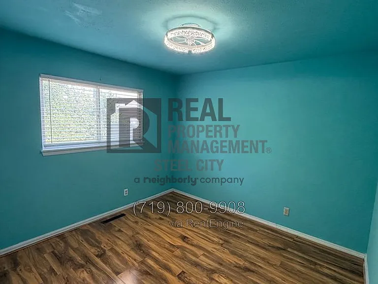 511 W Evans Ave — Photo 11