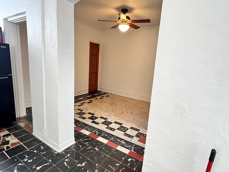 610 Jefferson Ave #6 — Photo 16