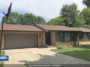 550 Lorraine Ln, Green Bay, WI 54311