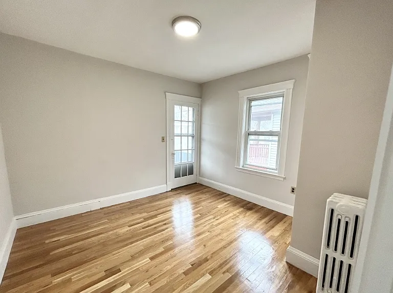120-122 Hillside St #2 — Photo 5