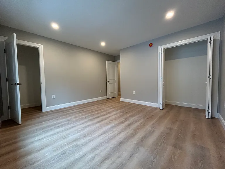 7 Maple St #1 — Photo 8