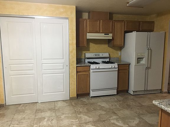 4th image of 515 Sugarloaf Dr