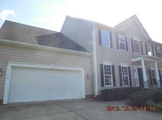 6208 N Willow Pond Dr, Fredericksburg, VA 22407