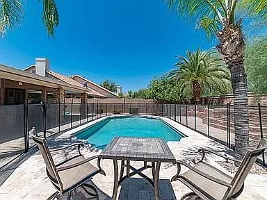 4 bed, 2605 sqft, $5,500 — Photo 4