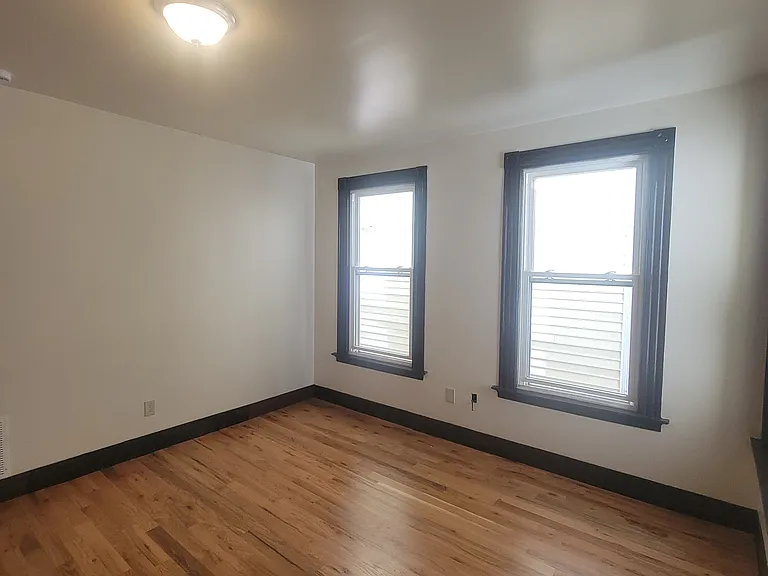 138 Carlisle St #2 — Photo 9