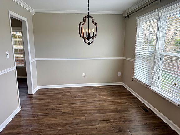 4th image of 1101 Ridgeland Ct