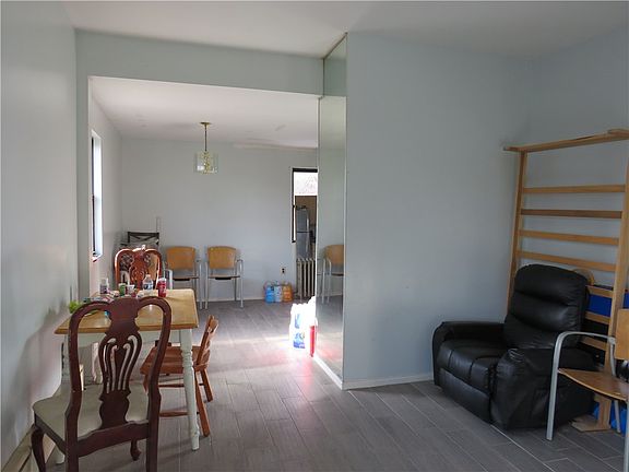 5th image of 1216 Amanda St