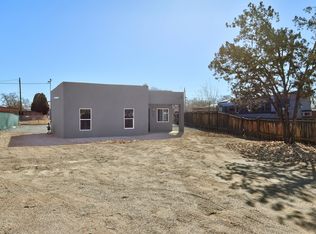 820 La Luz Dr NW, Albuquerque, NM 87107