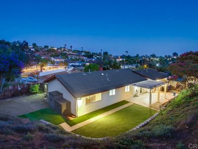444 Victoria Pl, Vista, CA, 92084