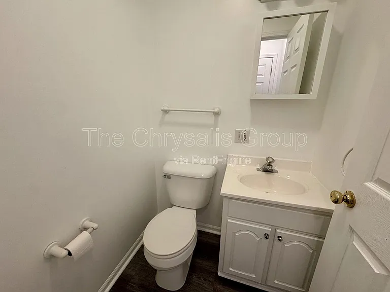 2229 State St — Photo 6