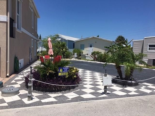 1st image of 1314 Nettles Blvd